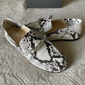 Vince Camuto snakeskin loafers NIB